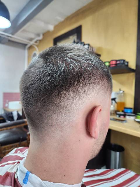 Sleek Barbershop Image